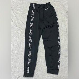 Black Nike Sweatpants - Size: Medium